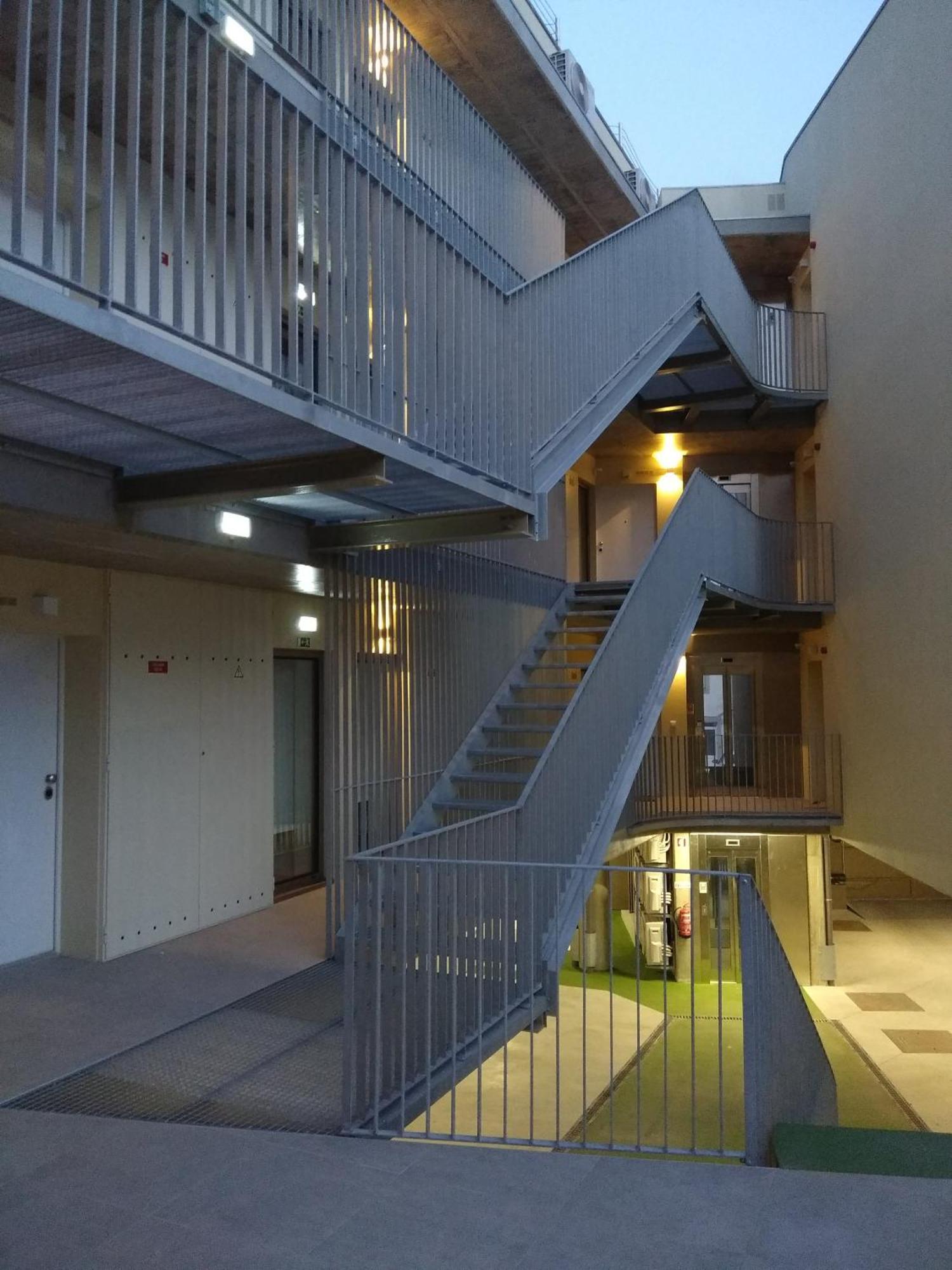 אבאירו Light Brown Central Apartment מראה חיצוני תמונה